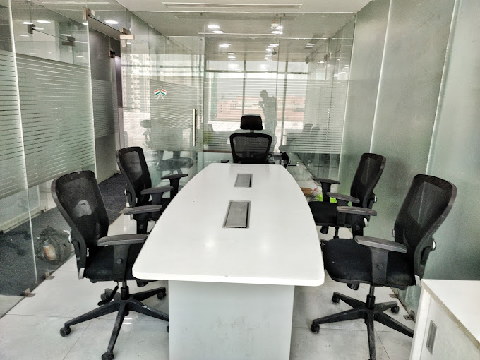 Coworking Space In Gomti Nagar BI653